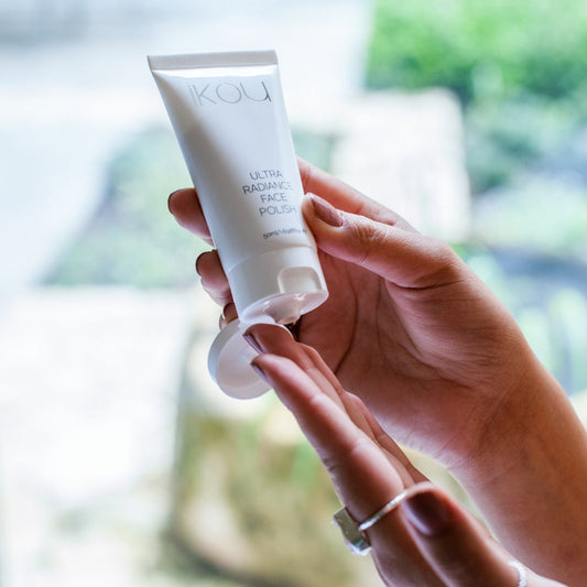 ウルトラ ラディアンス フェイスポリッシュ